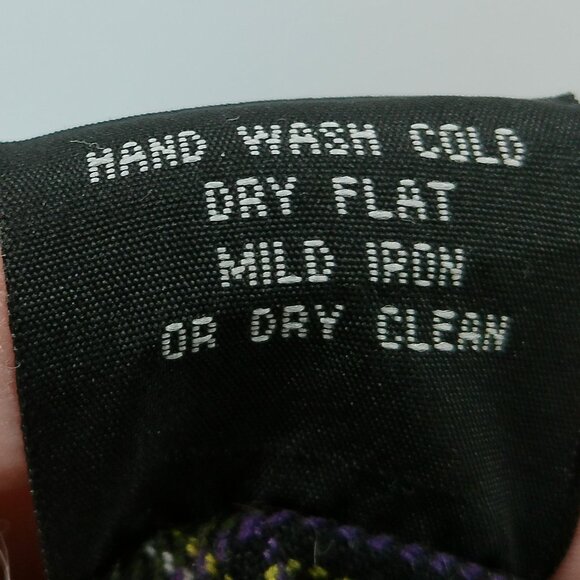 VINTAGE Tripp NYC Womens 13 Green Plaid Metal Ring Punk Low Rise Shorts Capri - Picture 12 of 13